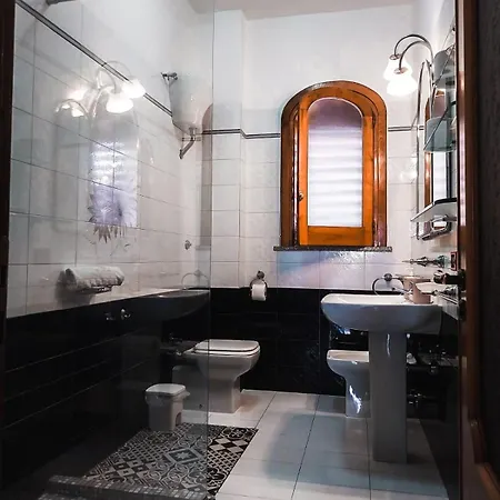 Le Arcate 度假居 弗洛里