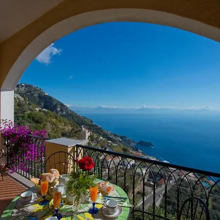 Le Arcate بيت للعطل