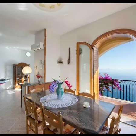 Holiday home Le Arcate Furore