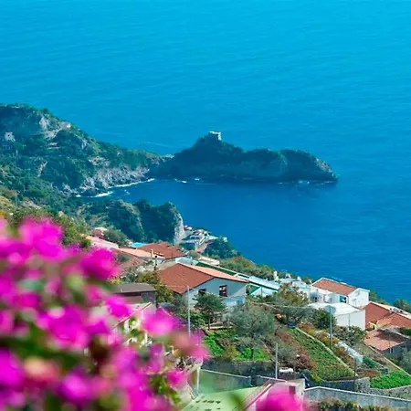 Holiday home Le Arcate